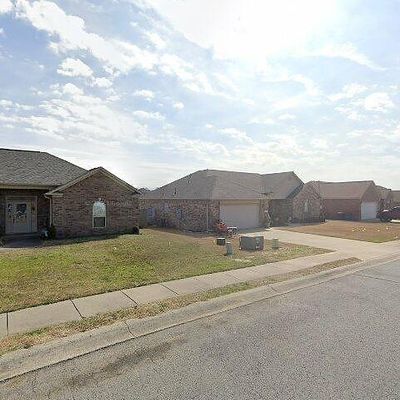 2439 Palisade Dr, Cabot, AR 72023