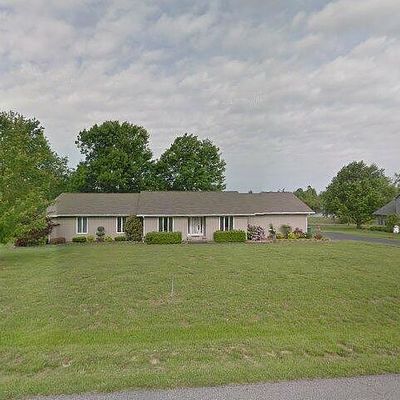 2569 Country Club Dr, Madisonville, KY 42431