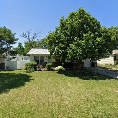 33 Jamestown Dr, Saint Peters, MO 63376