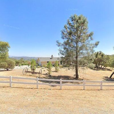 30323 Longview Ln E, Coarsegold, CA 93614