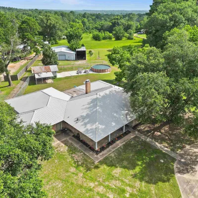 313 An County Road 147, Palestine, TX 75801