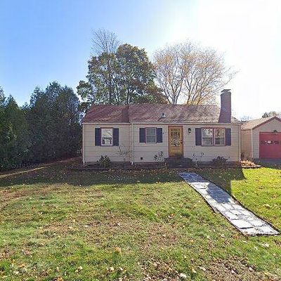 32 Hyde St, Danvers, MA 01923