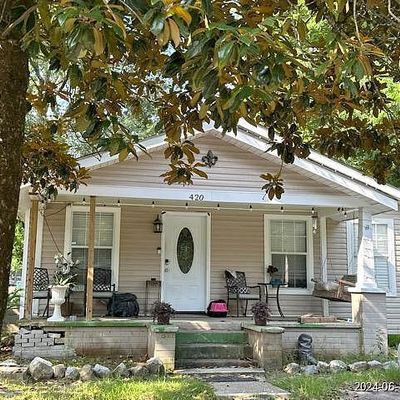 420 Third St, Picayune, MS 39466