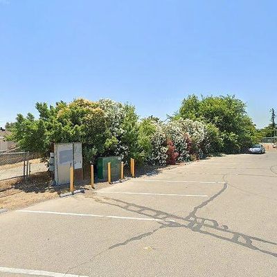 421 A St, Waterford, CA 95386