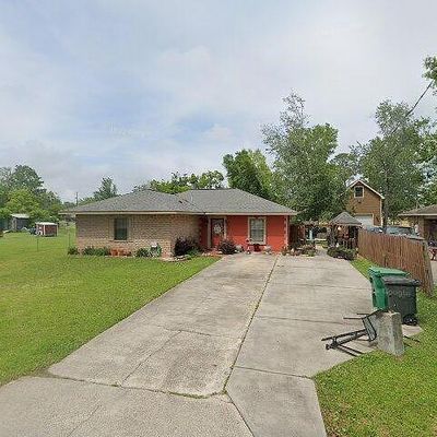 425 Seventh St, Bay Saint Louis, MS 39520