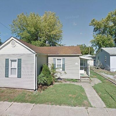 436 W Central St, Bethalto, IL 62010