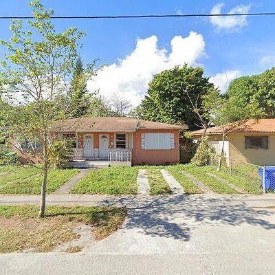 460 Nw 25 Th Ct, Miami, FL 33125