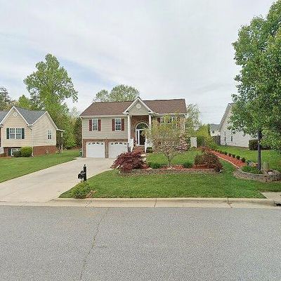 3863 Range Crest Ct, High Point, NC 27265