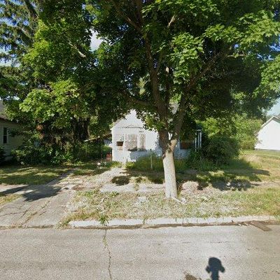 3877 Fairview St, Detroit, MI 48214