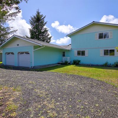 393 Canal Dr Se, Ocean Shores, WA 98569