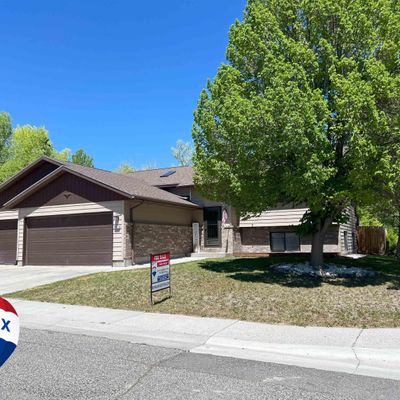 4012 Prestwick Pl, Riverton, WY 82501