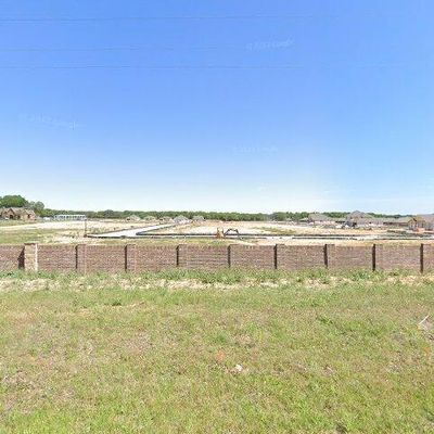 404 Falcon Way, Azle, TX 76020