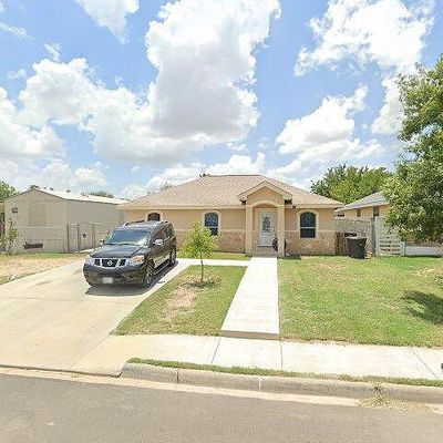 406 Zaragoza St, Eagle Pass, TX 78852