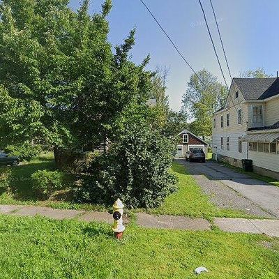 407 E Irving St, East Syracuse, NY 13057