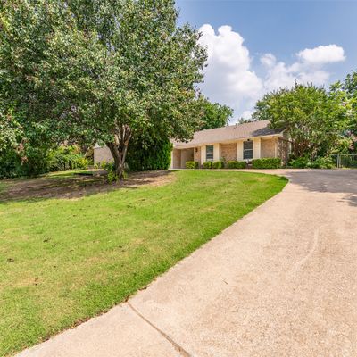 5462 Charlott St, Fort Worth, TX 76112