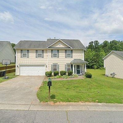 5640 Fairway Forest Dr, Winston Salem, NC 27105