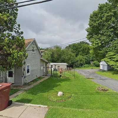 5641 N Coplay Rd, Whitehall, PA 18052