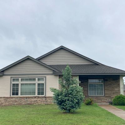 573 Taft Loop S, Cambridge, MN 55008