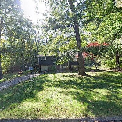 5 Lucerne Dr, Willington, CT 06279