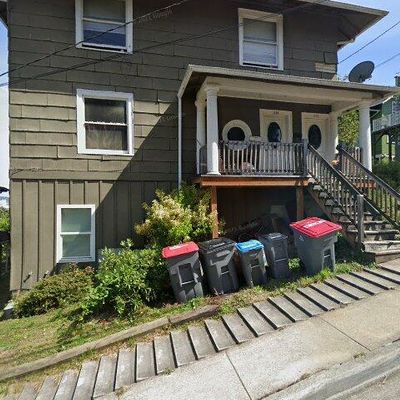640 8 Th St, Astoria, OR 97103