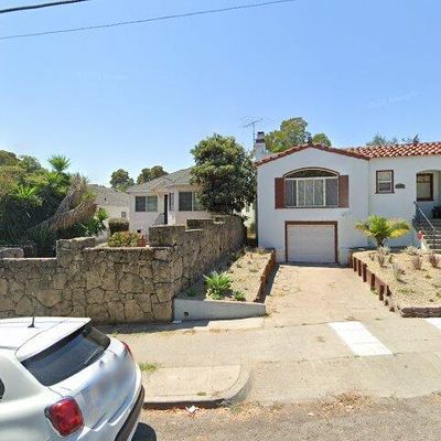 7001 Lacey Ave, Oakland, CA 94605