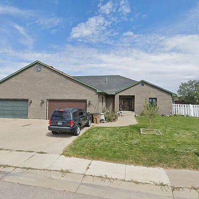 711 Overdale Dr, Gillette, WY 82718