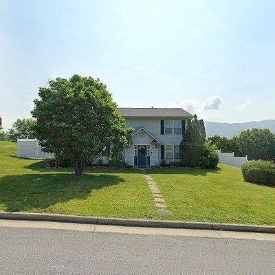 595 Hillview Dr, Roanoke, VA 24019