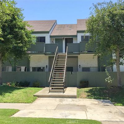 611 N Bristol St #5, Santa Ana, CA 92703