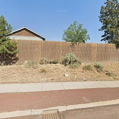 61390 Merriewood Ct, Bend, OR 97702