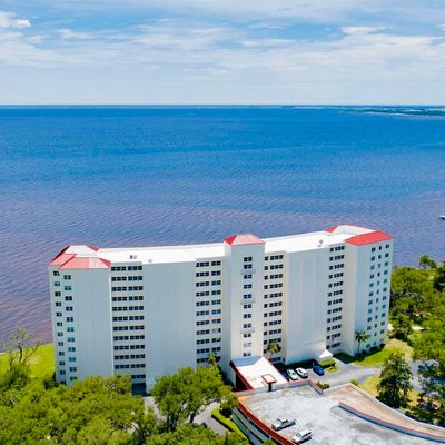 615 Bayshore Dr #201, Pensacola, FL 32507