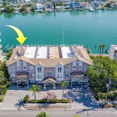 620 Bayway Blvd, Clearwater Beach, FL 33767