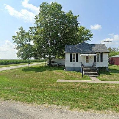 621 Corn St, Emden, IL 62635