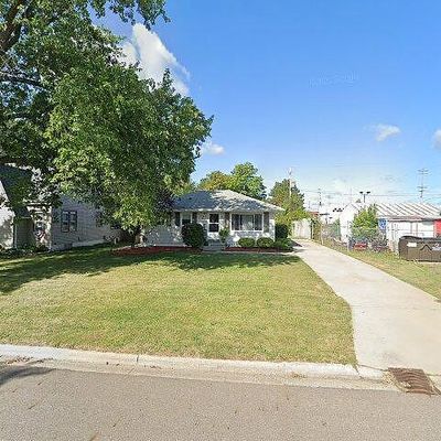 631 Julian Ave, Lansing, MI 48917