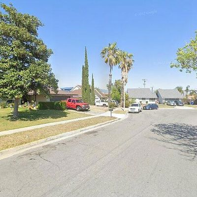 856 W La Gloria Dr, Rialto, CA 92377