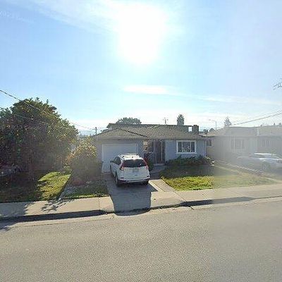 875 South St, Hollister, CA 95023