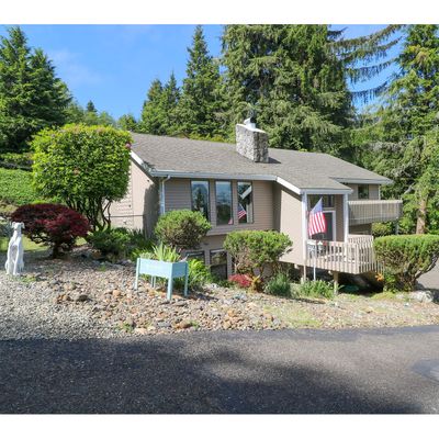 755 17 Th Ave, Coos Bay, OR 97420