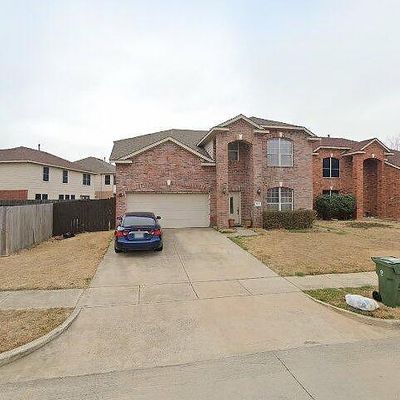 7818 Regent Dr, Arlington, TX 76001