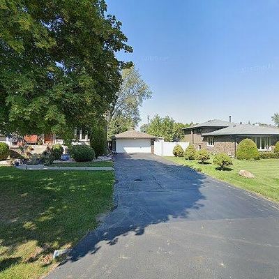 7900 W 100 Th Pl, Palos Hills, IL 60465