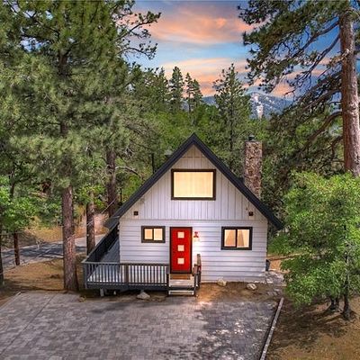 1010 Fenway Dr, Big Bear City, CA 92314