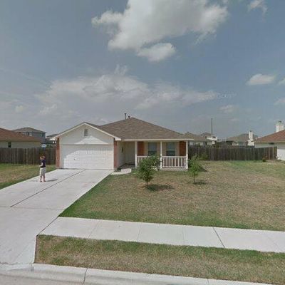 1011 Stewart Dr, Hutto, TX 78634