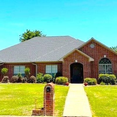 102 Silverleaf Cv, White Hall, AR 71602