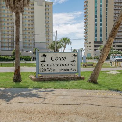 920 W Lagoon Ave, Gulf Shores, AL 36542