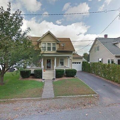 12 Oak St, Bloomingdale, NJ 07403