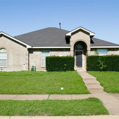 1208 Rio Bravo Dr, Desoto, TX 75115