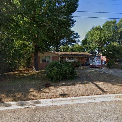 108 E Woodland Rd, Marshall, TX 75672