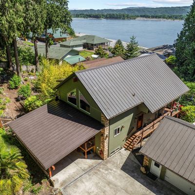 11 W Cape Horn Rd, Cathlamet, WA 98612