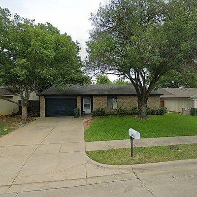 1103 Royal Hill Ln, Arlington, TX 76014