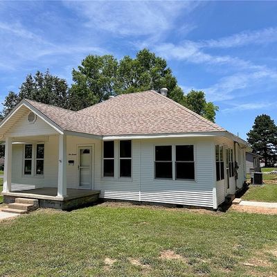 113 E Maple St, Paris, AR 72855