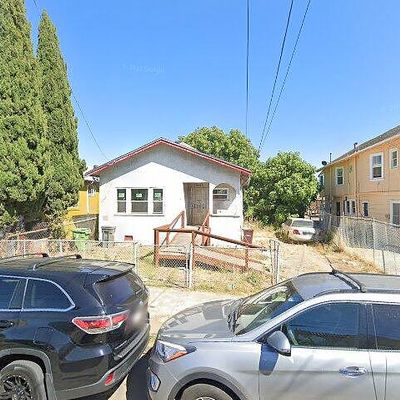 1444 52 Nd Ave, Oakland, CA 94601