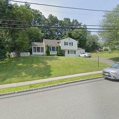 15 Columbia St, Wharton, NJ 07885